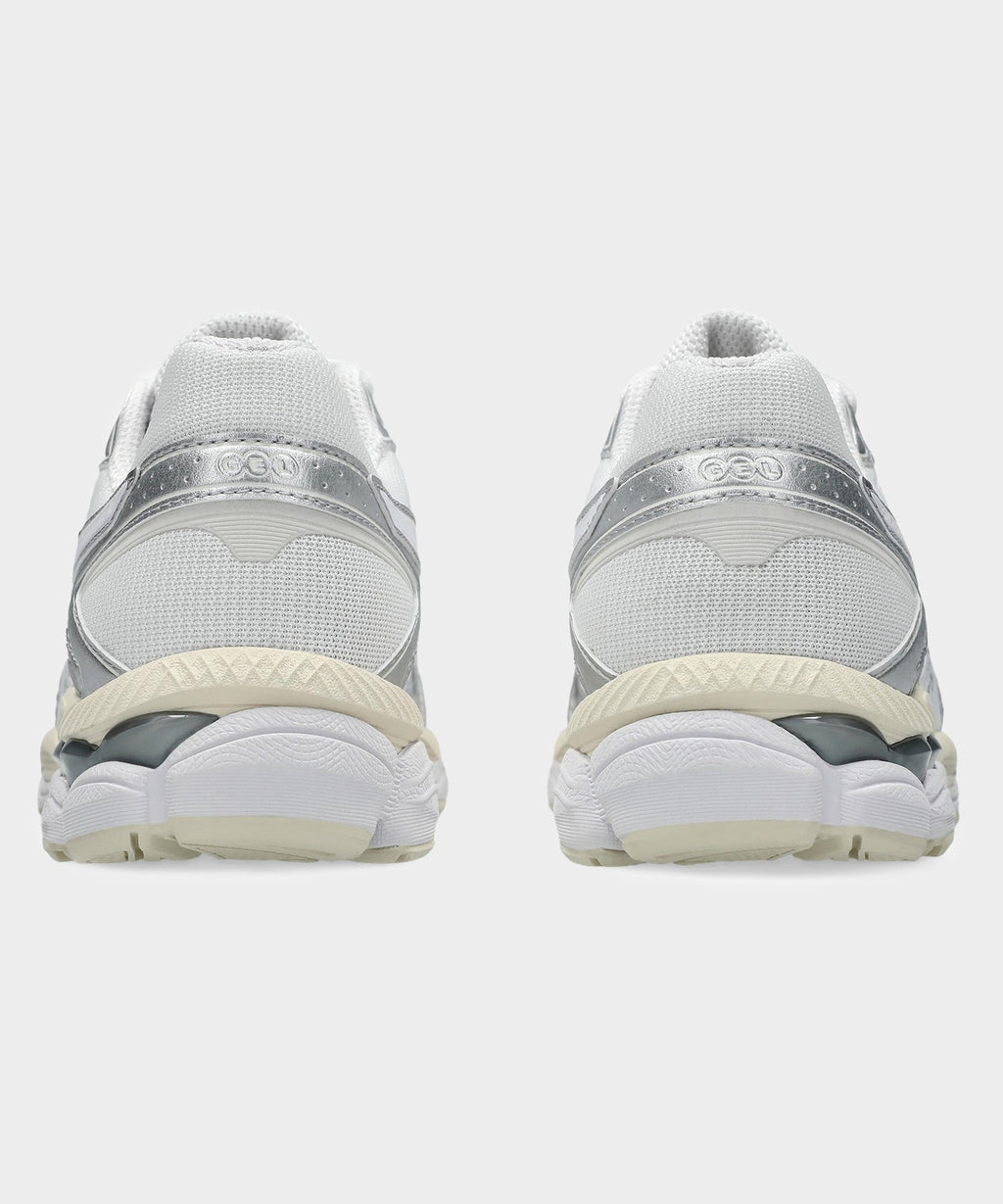 ASICS GEL-CUMULUS® 16 Sneaker