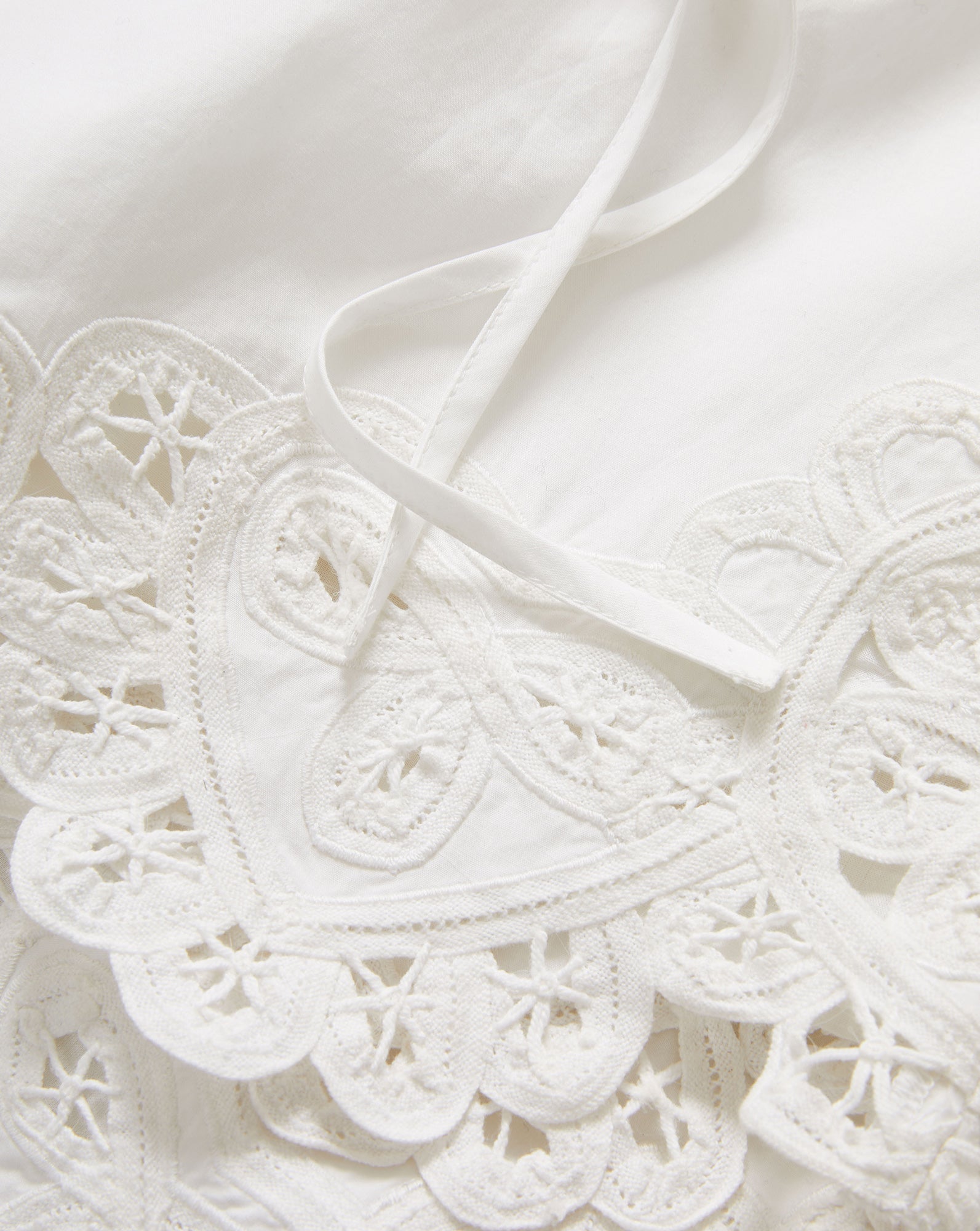 Vilvaldi Lace-Trim Short