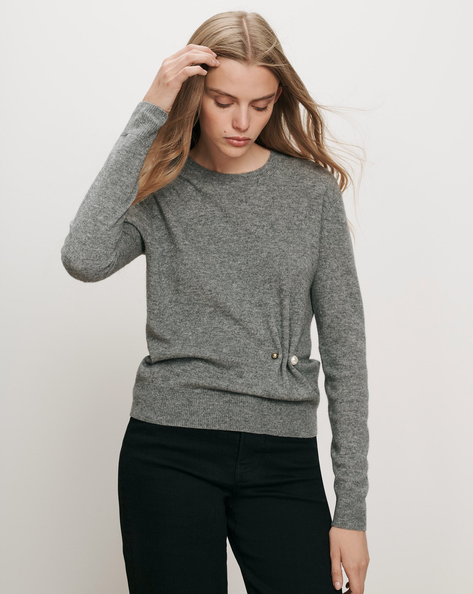 Frankie Brooch Pullover