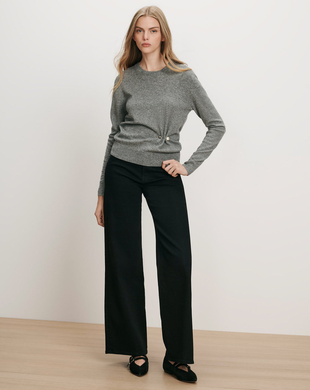 Frankie Brooch Pullover