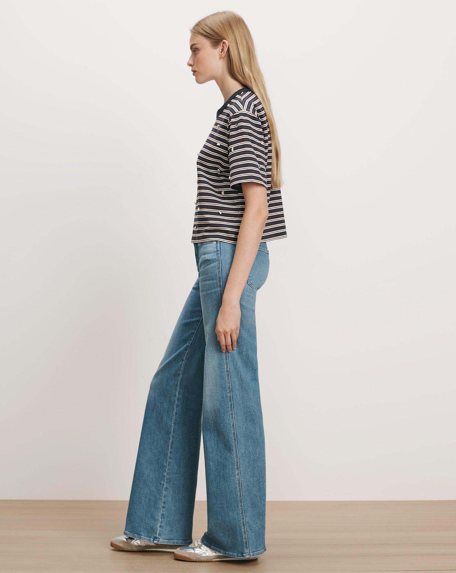 Taylor Mid-Rise Wide-Leg Jean