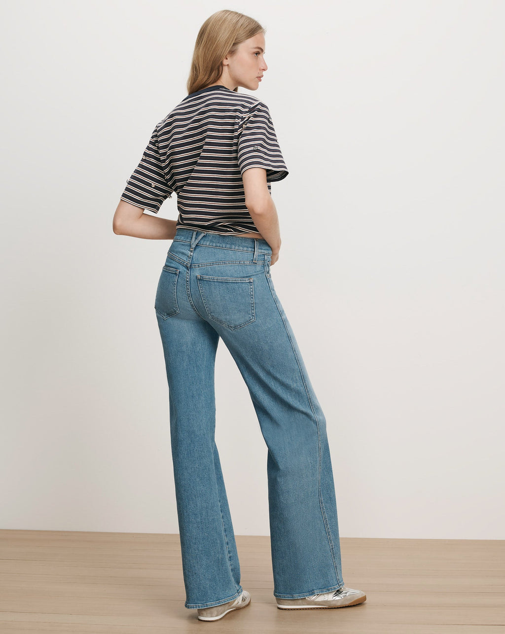 Taylor Mid-Rise Wide-Leg Jean