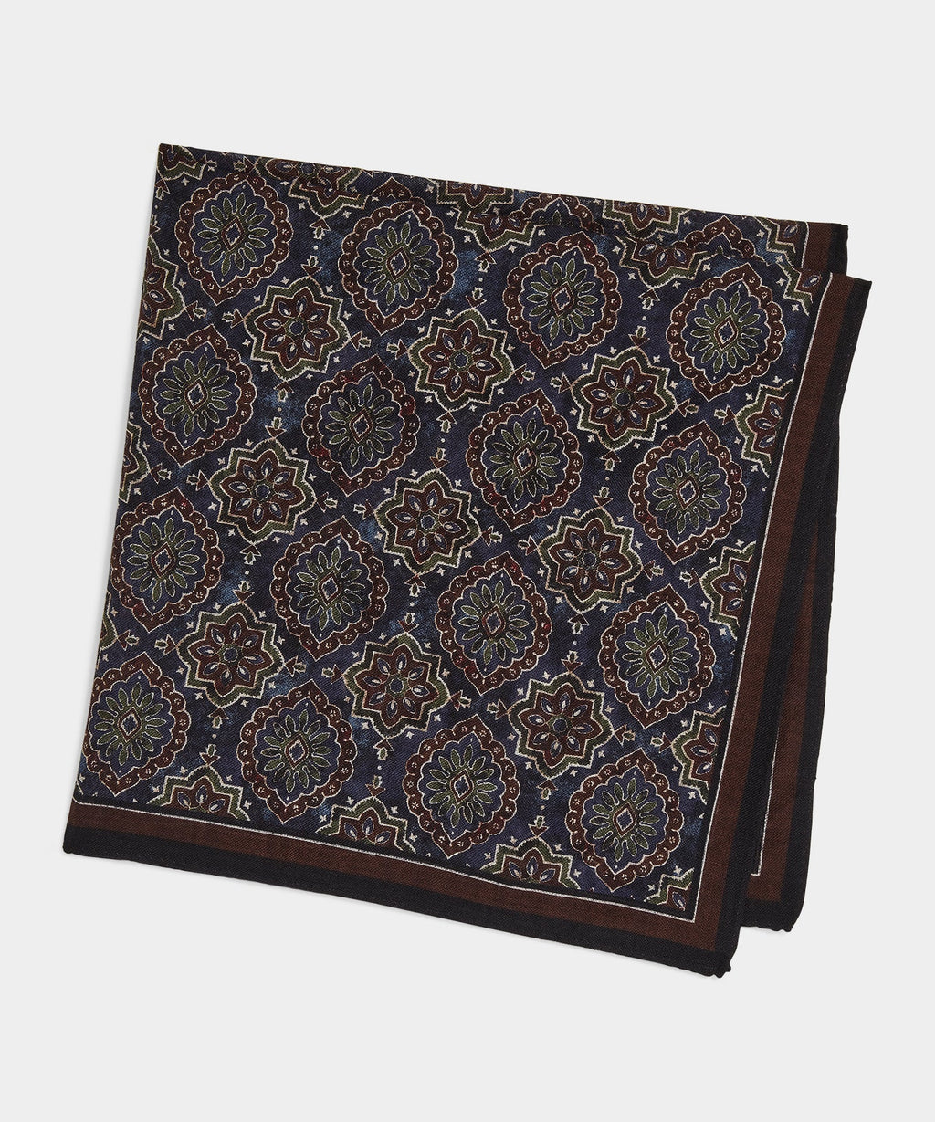 Wool Medallion Neckerchief in Navy