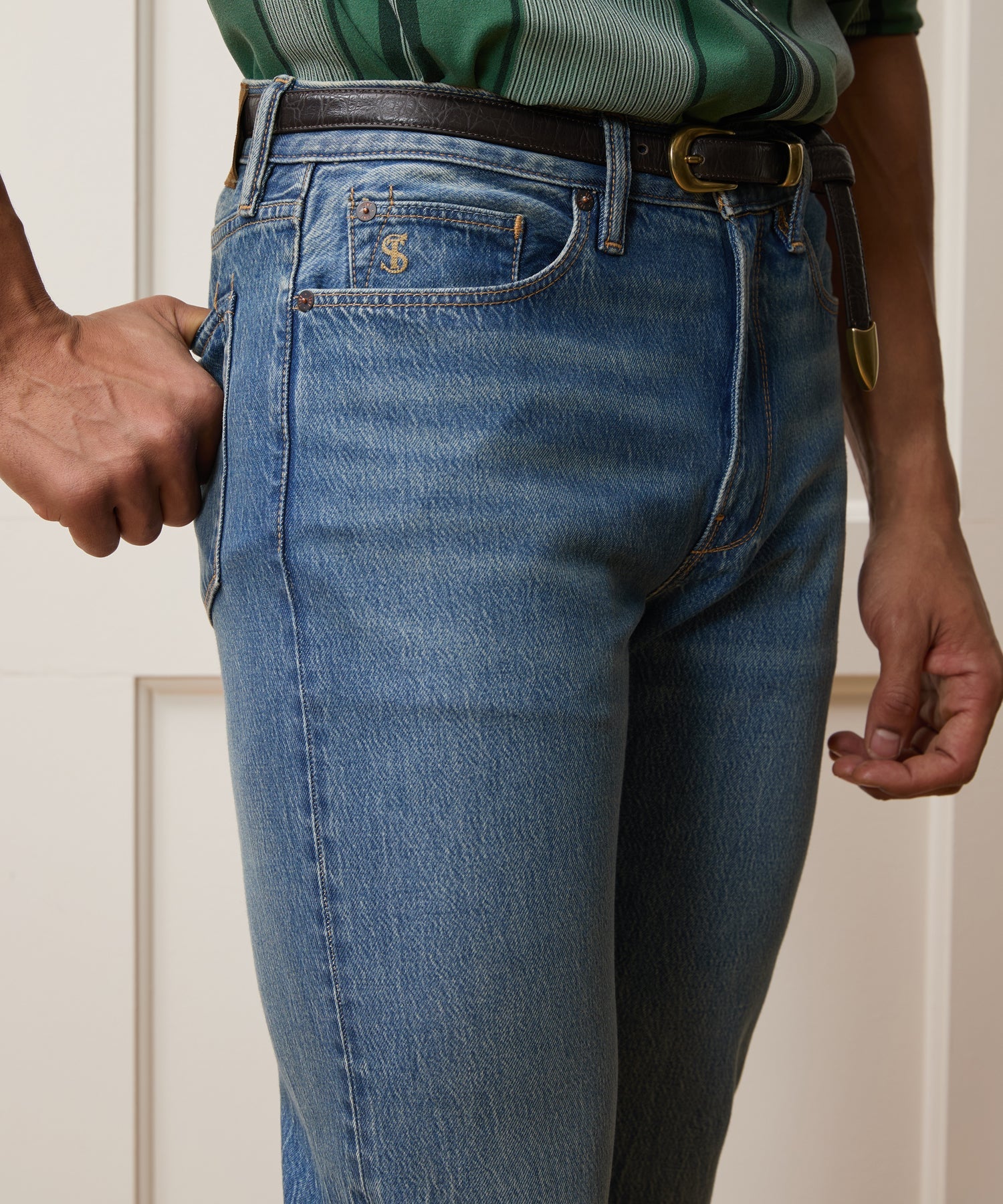 Straight Fit Summerweight Jean in Medium Indigo