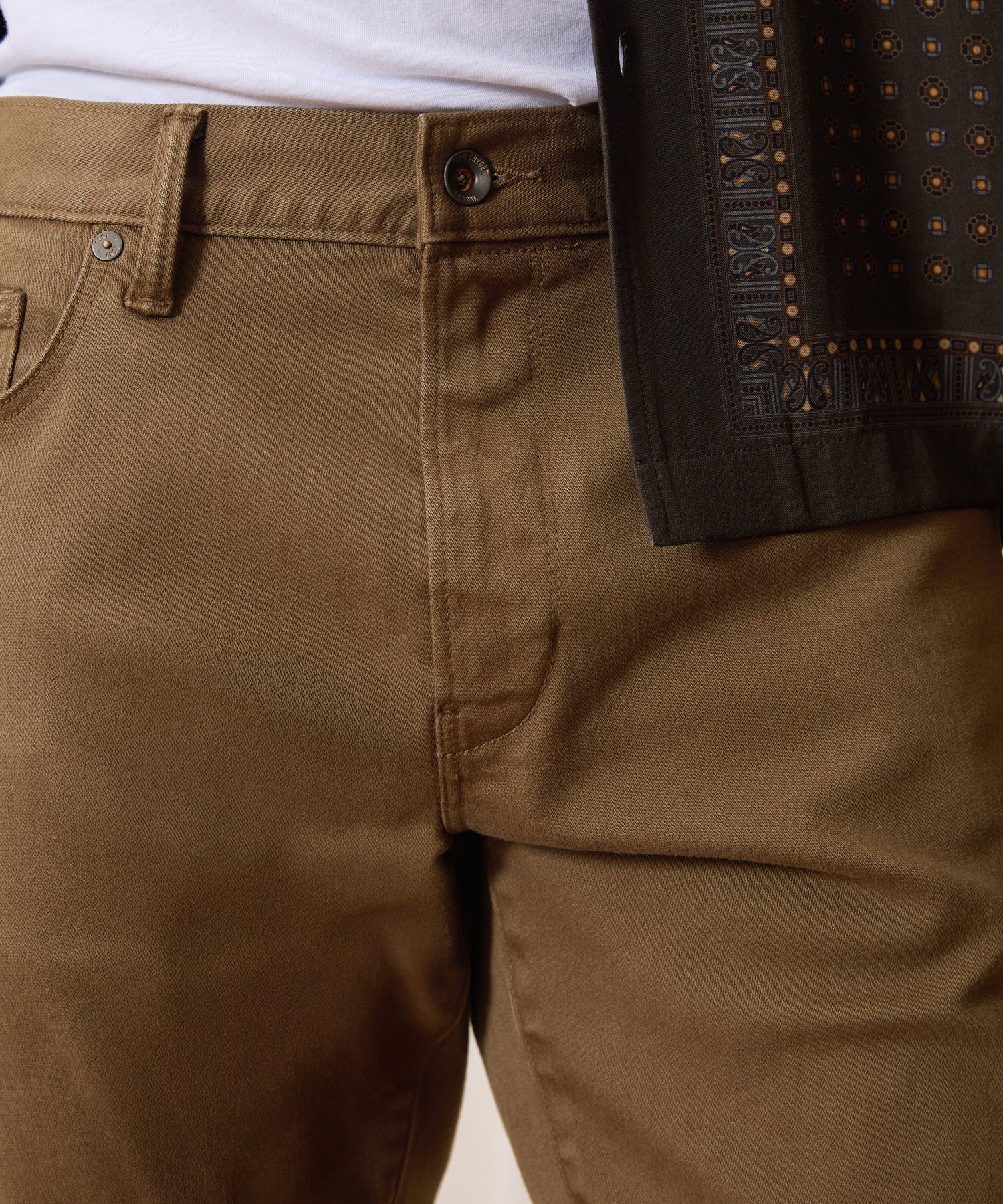 Slim Fit 5-Pocket Chino