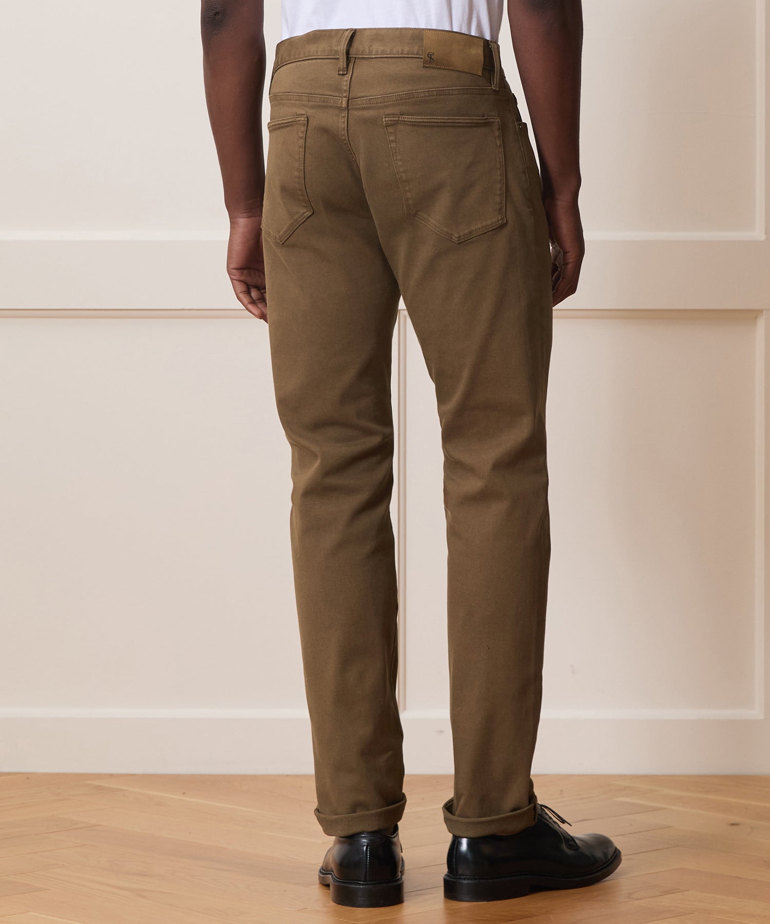 Slim Fit 5-Pocket Chino