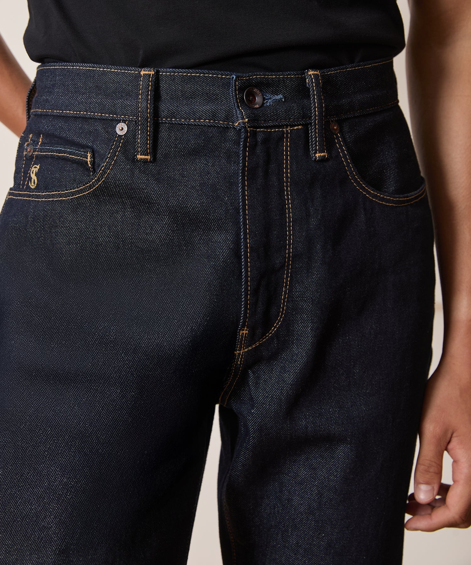 Straight Fit Jean in Indigo Rinse