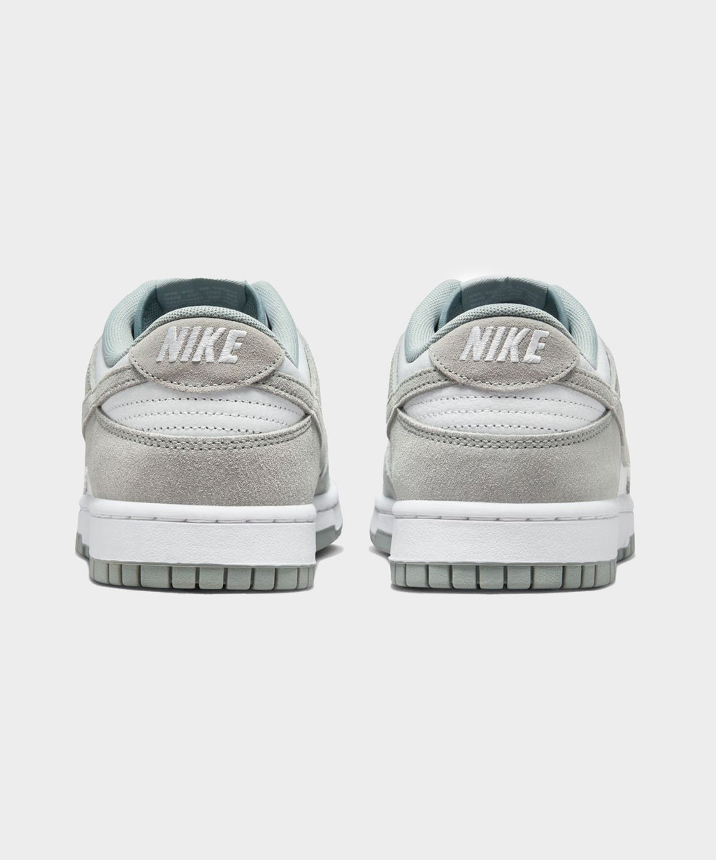 Nike Dunk Low Retro in Light Pumice