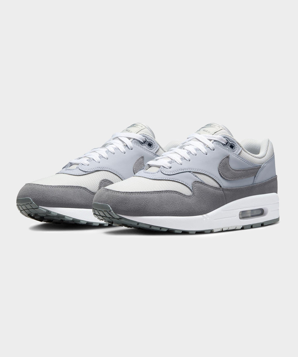 Nike Air Max 1 in Photon Dust + Smoke Grey
