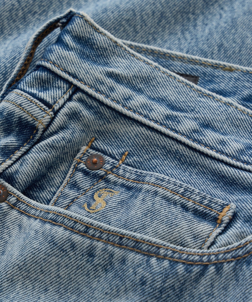 Slim Fit Jean in Washed Blue