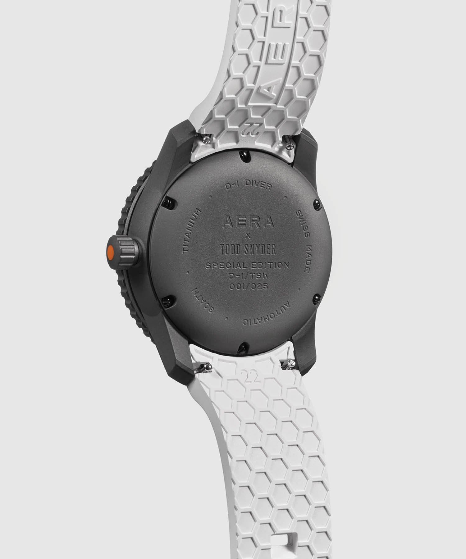 Todd Snyder X AERA D-1 Diver Watch