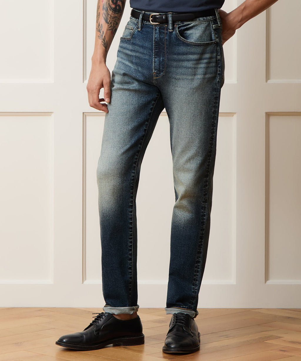 High-Rise Slim Stretch Jean in Vintage Knee