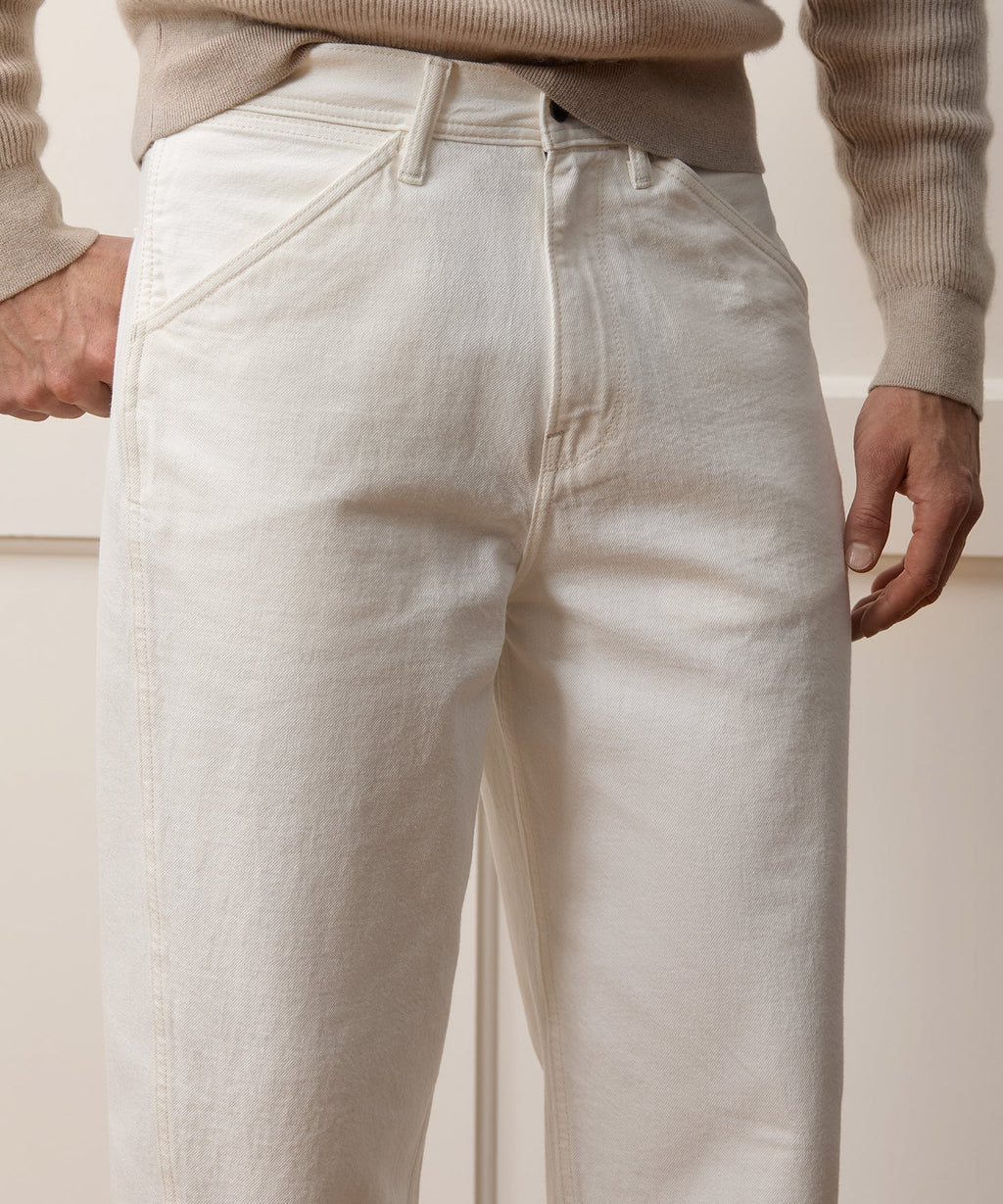Relaxed Barrel Jean in White