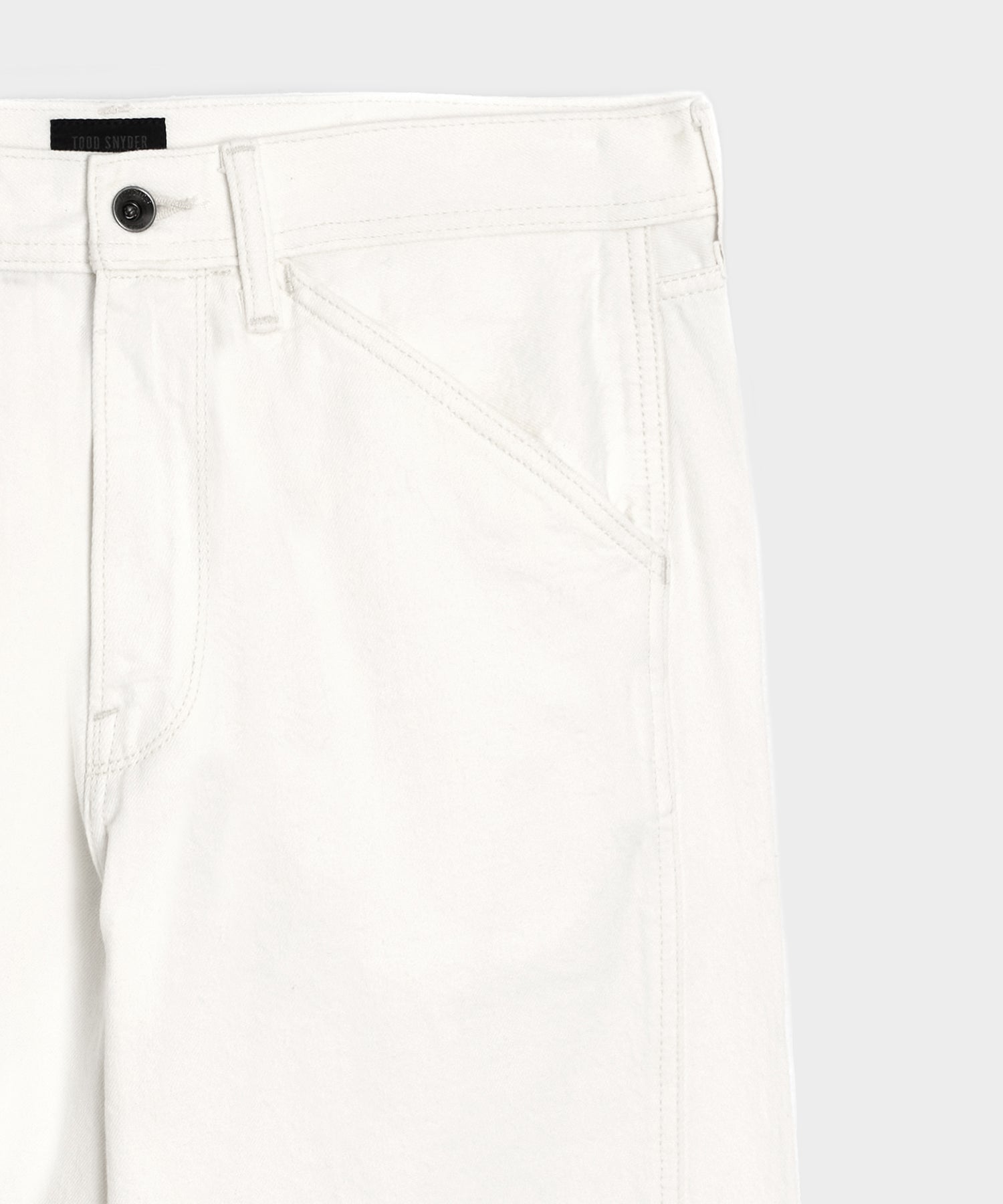 Relaxed Barrel Jean in White