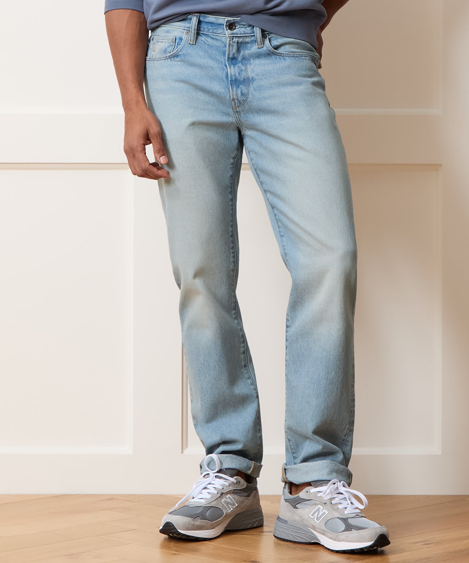 Straight Fit Jean In Bleachout