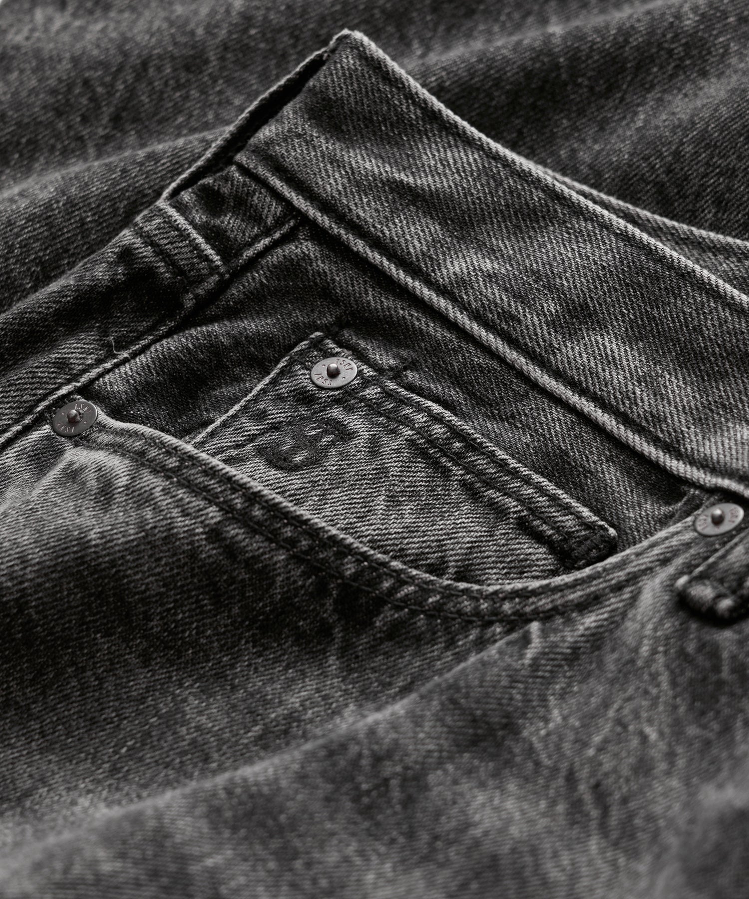Slim Selvedge Jean in Charcoal