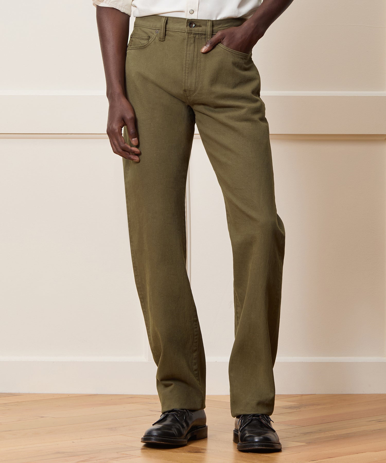Straight Garment-Dyed Jean in Olive