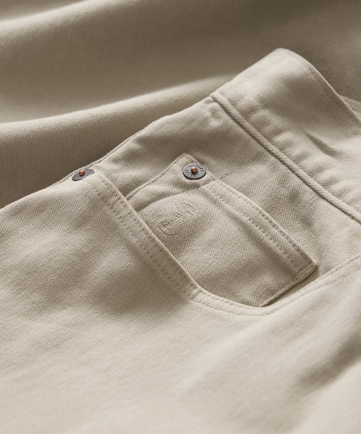 Straight Fit 5-Pocket Chino