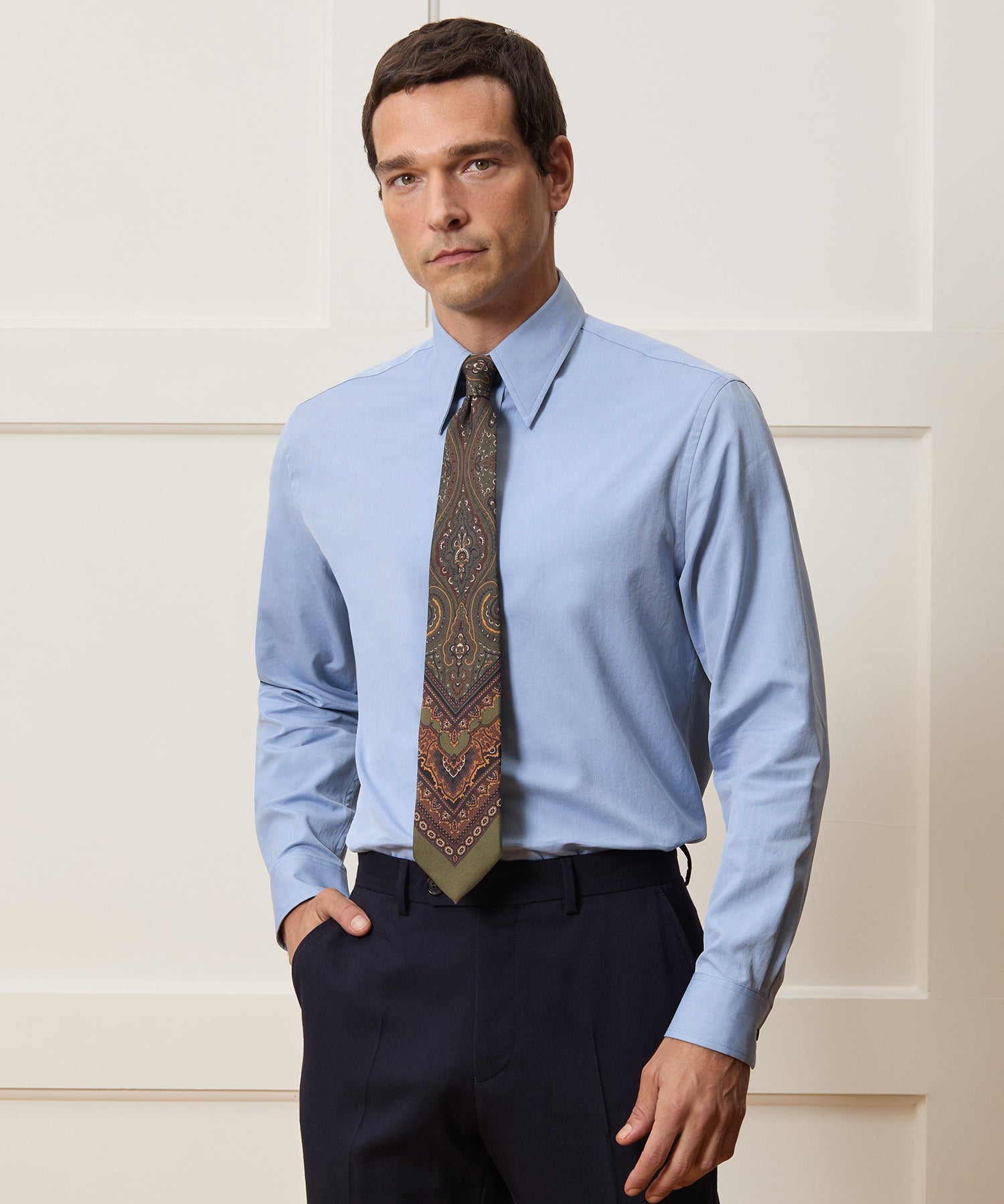 Slim Twill Long Collar Dress Shirt