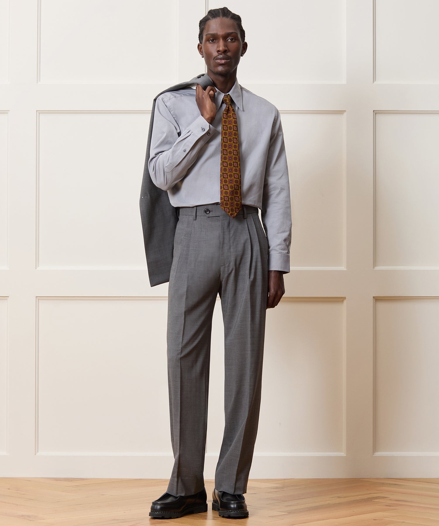 Slim Twill Long Collar Dress Shirt