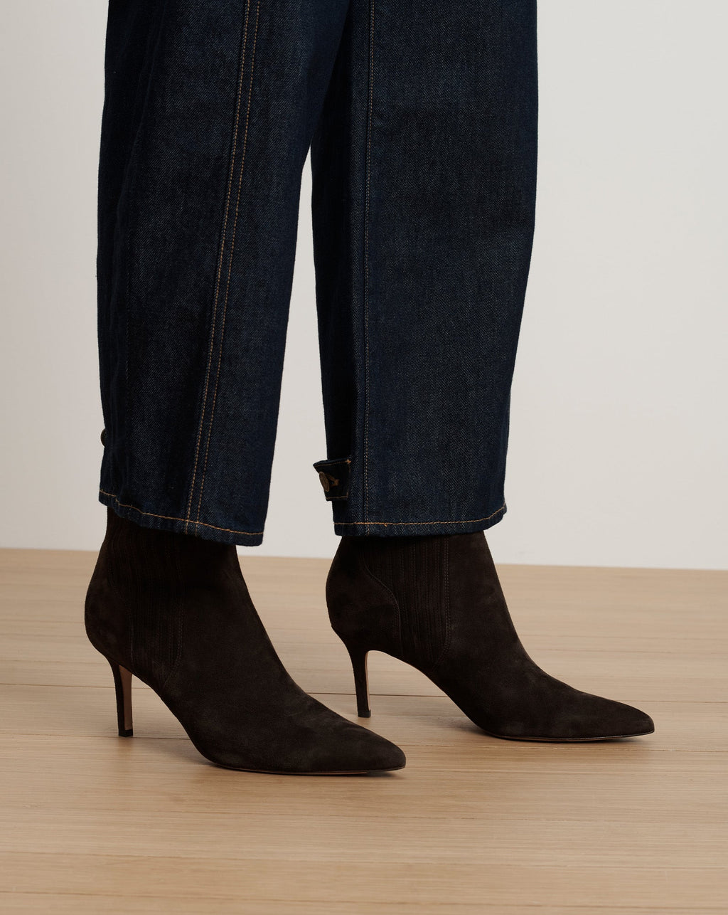 Lisa Mid-Heel Ankle Boot