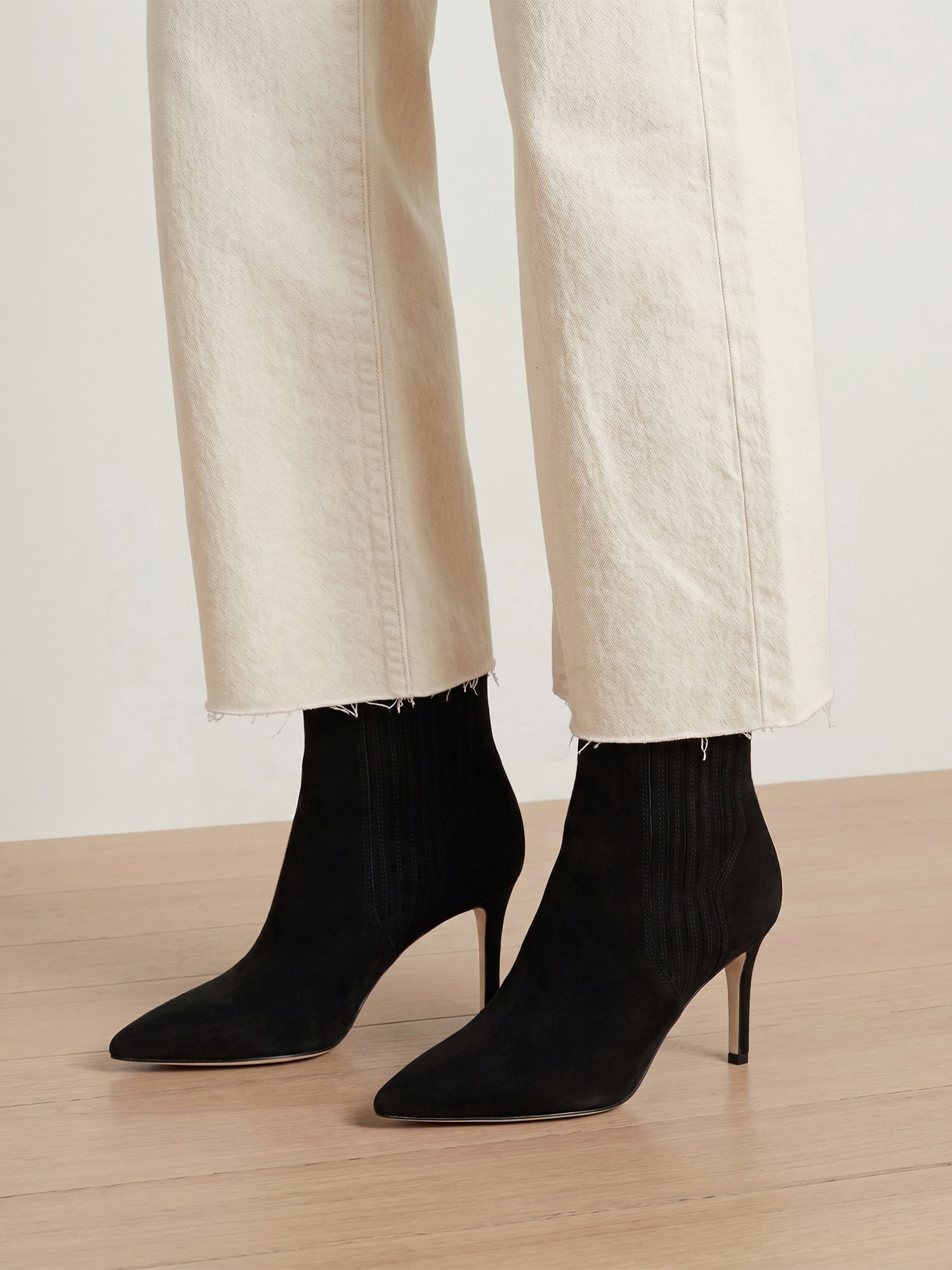 Lisa Mid-Heel Ankle Boot