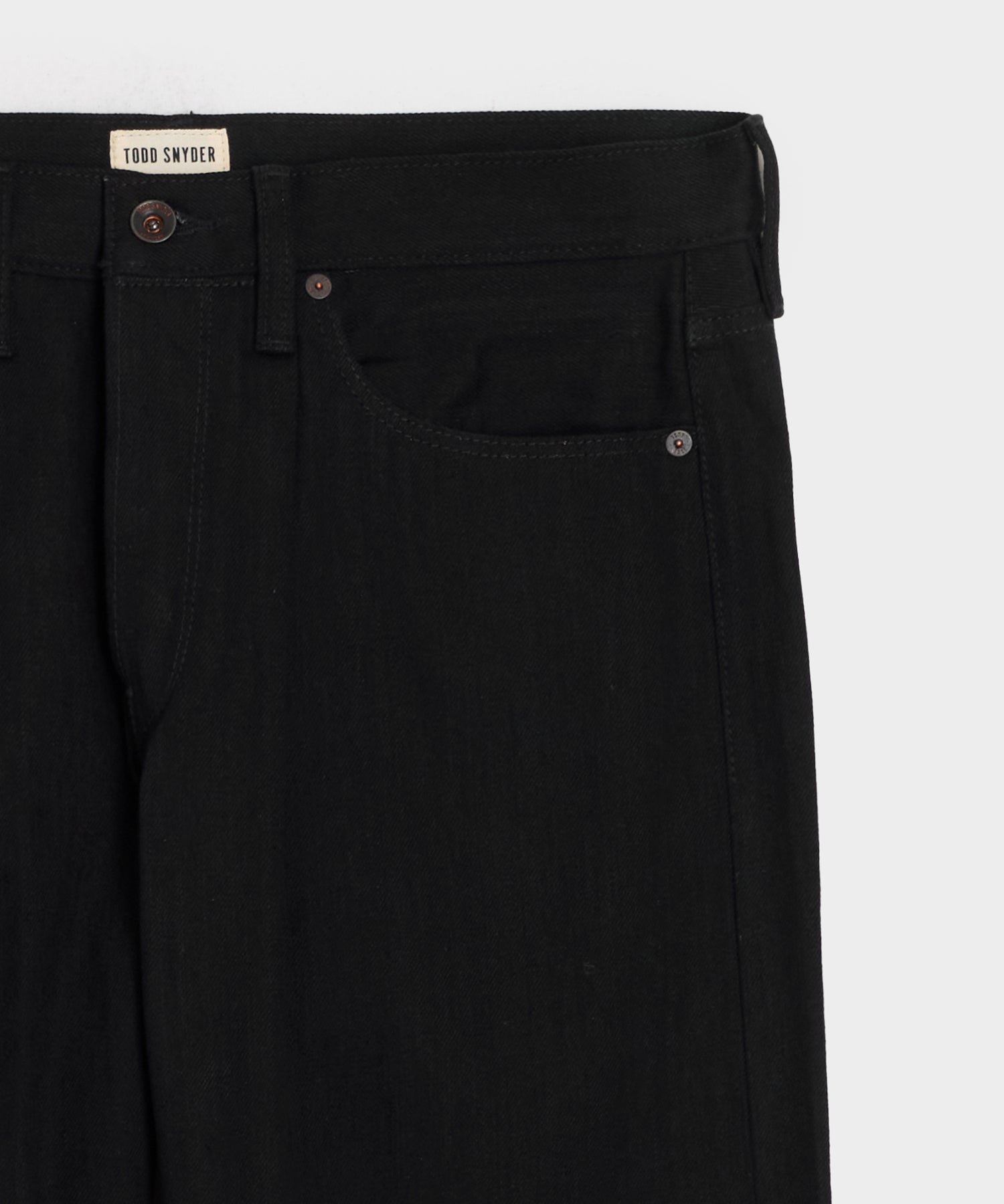 Relaxed Rigid Selvedge Pleated Jean in Black