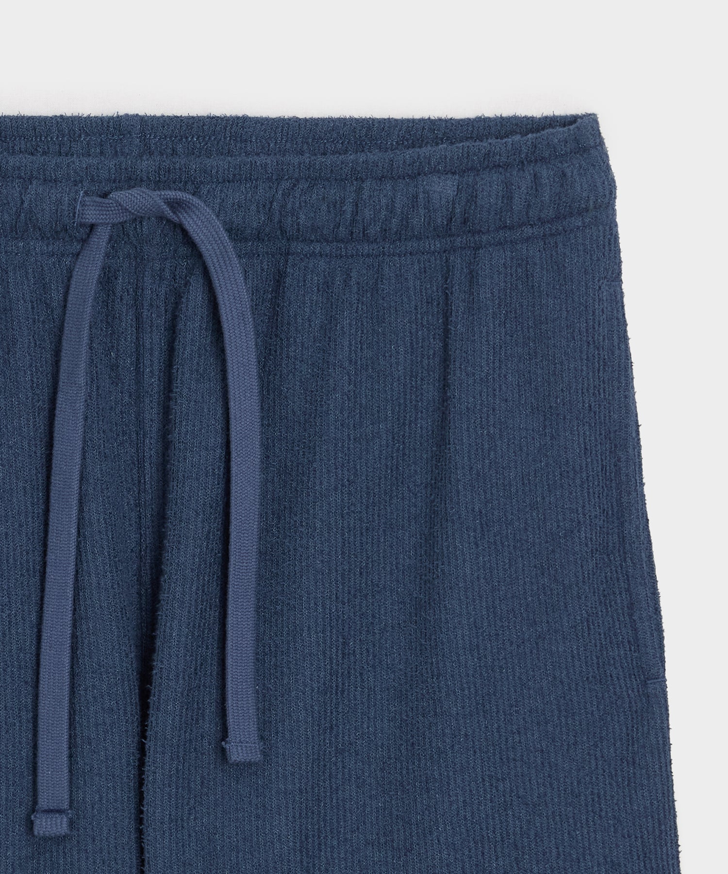 7" Bouclé Short