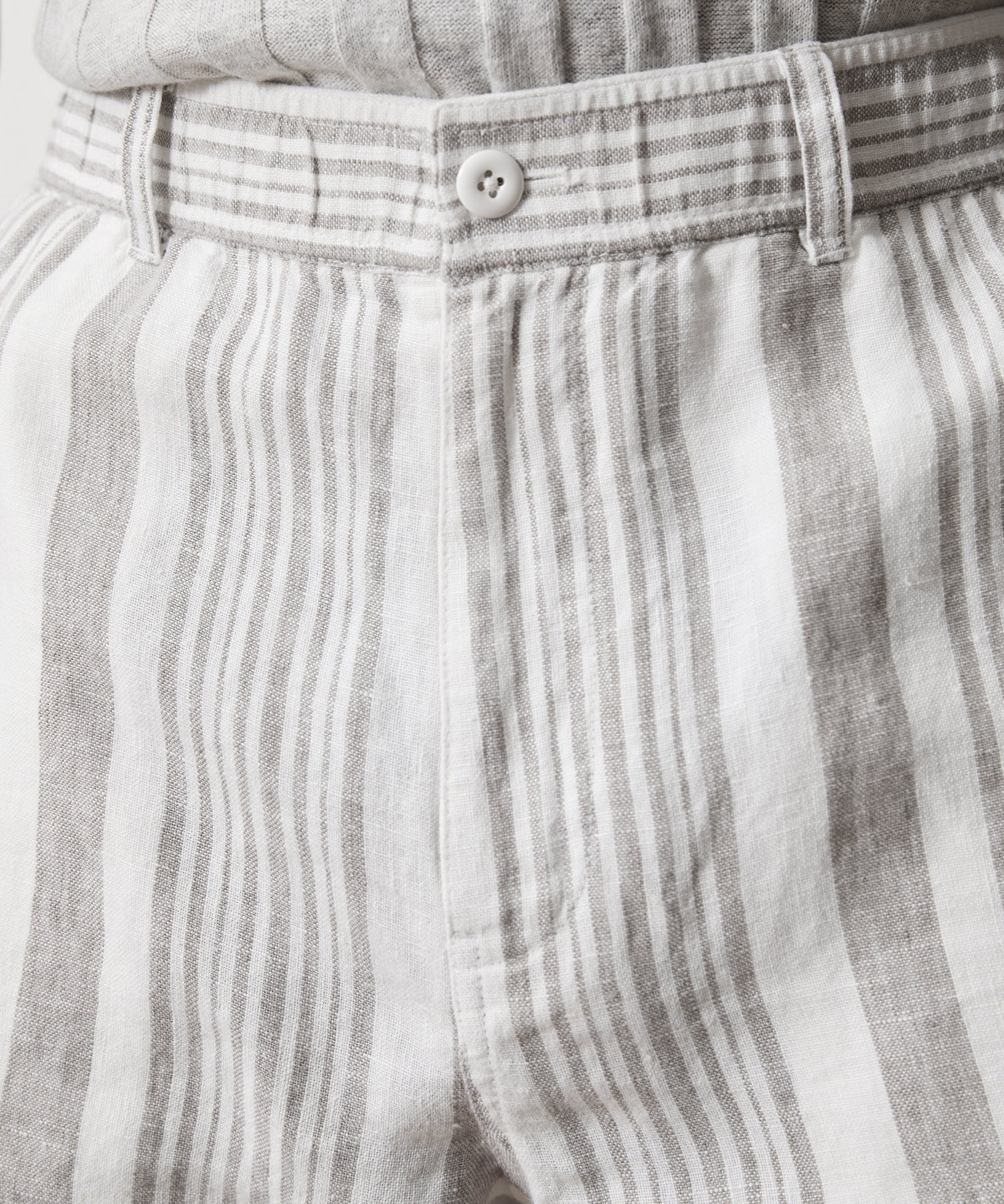 5" Linen Beachcomber Short
