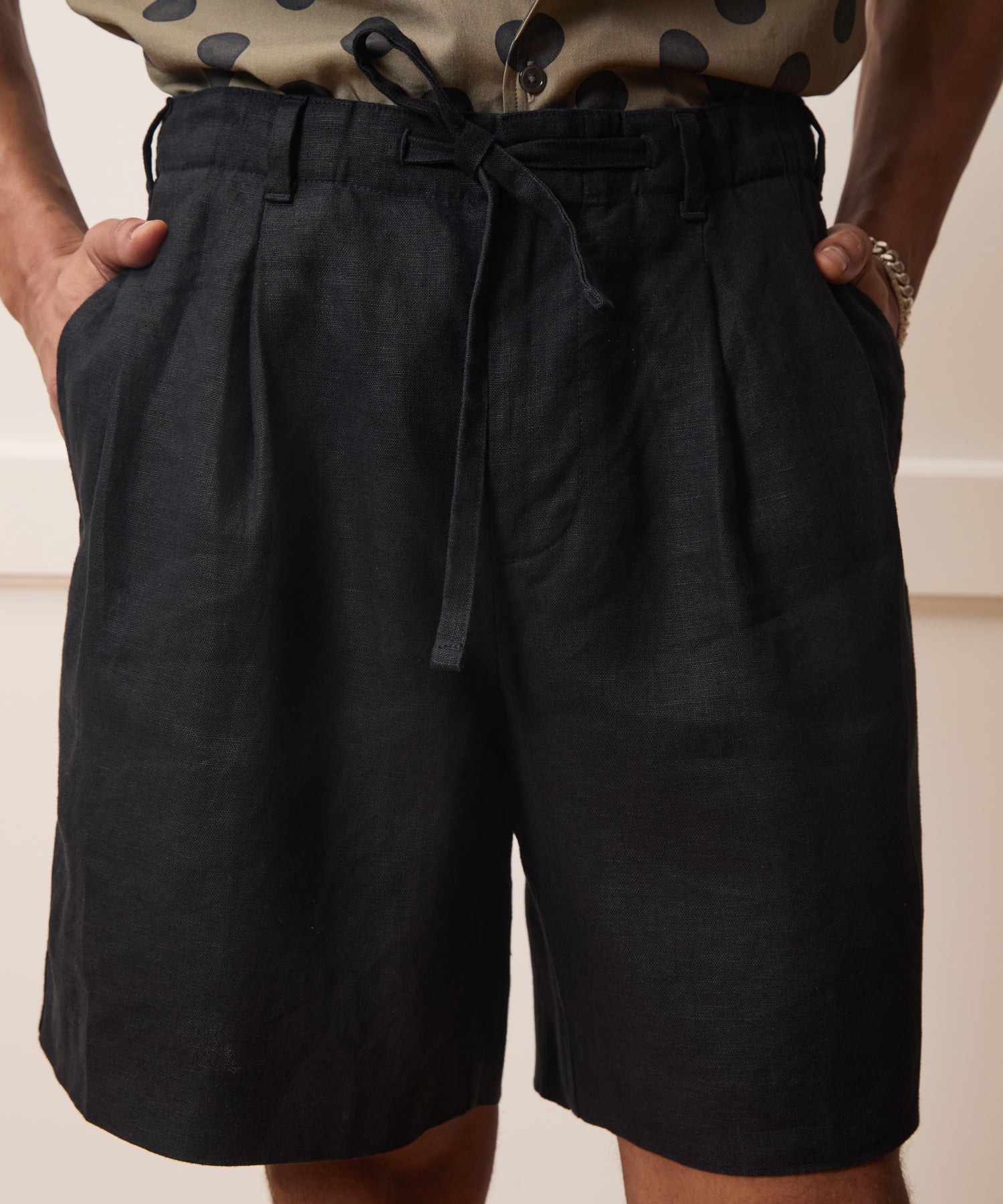 8" Mylos Short