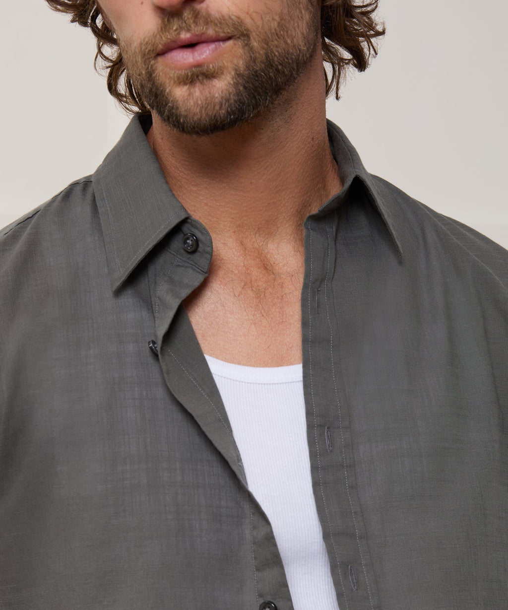 Slim Summerweight Point Collar Shirt