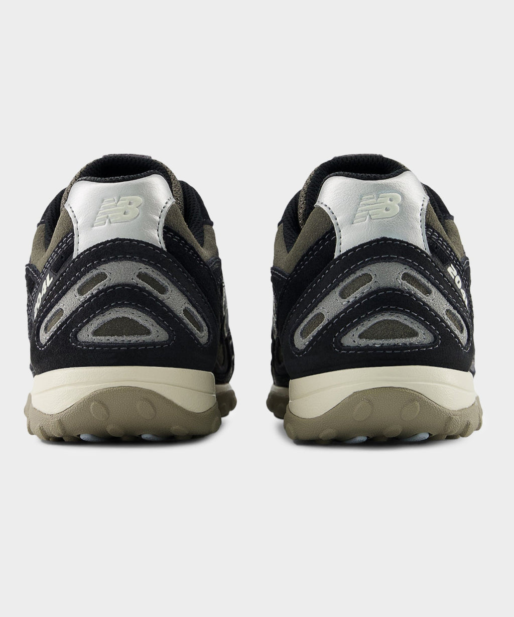 New Balance 204L Sneaker