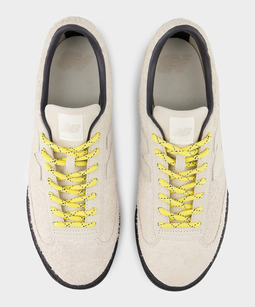 New Balance Gator Run Sneaker