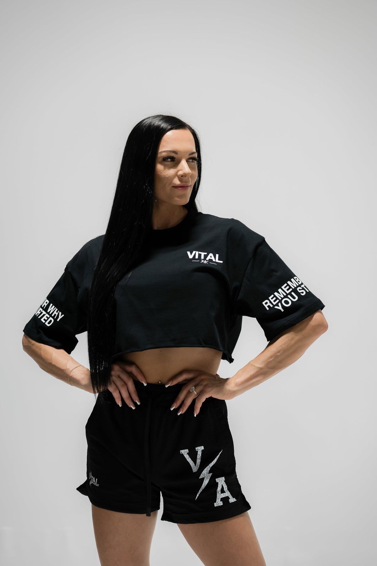Combat Mesh Shorts 5" - Black/Distressed White