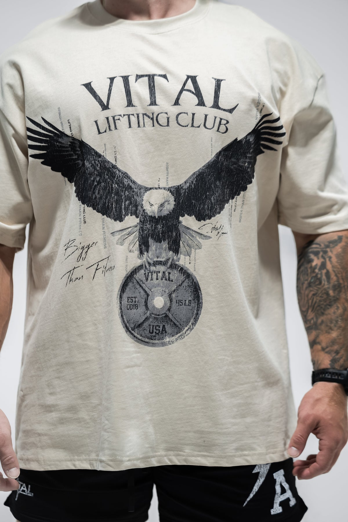 Oversized Pump Cover T-Shirt - Free Your Mind Cream