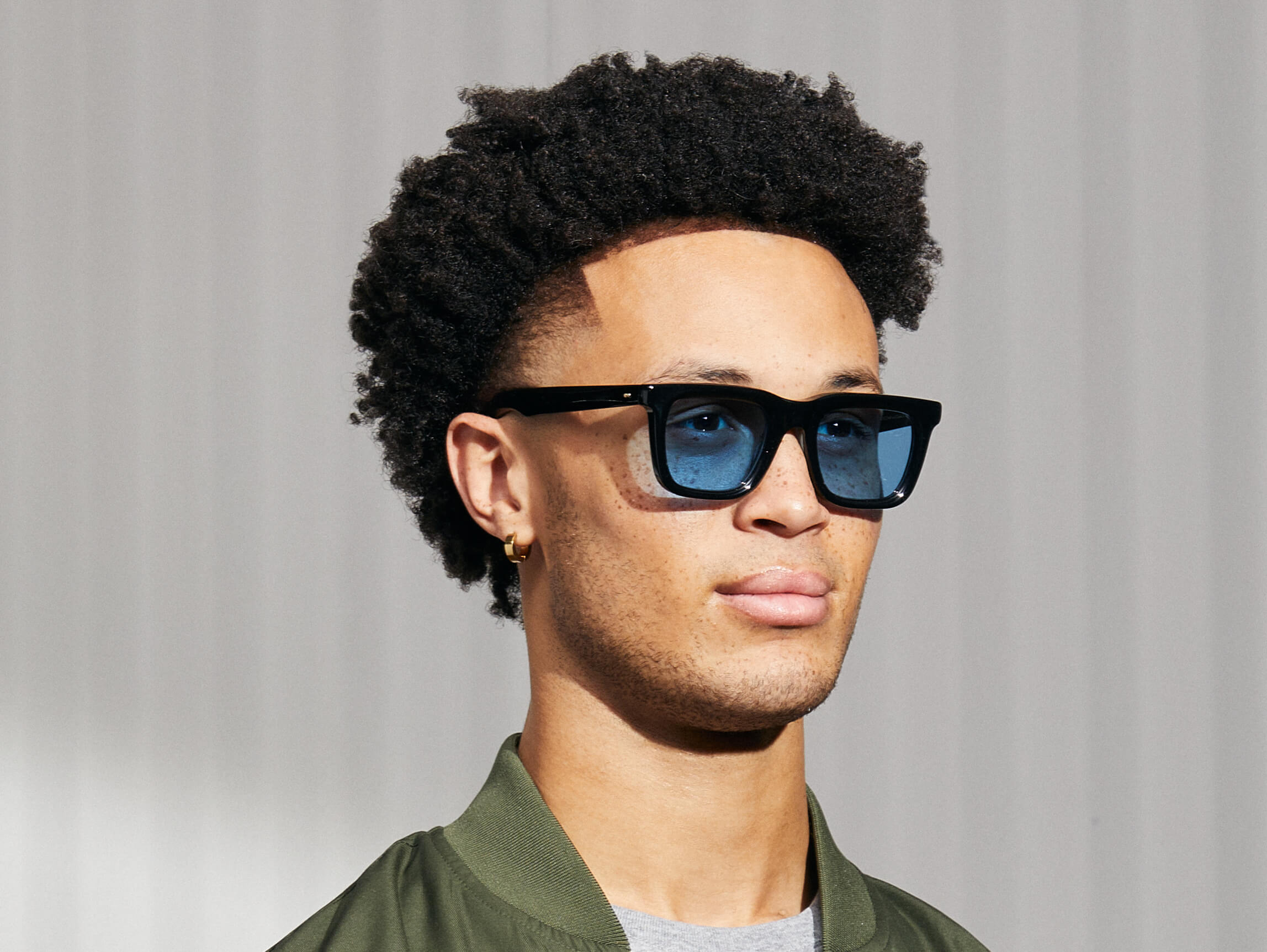 RIZIK BLACK WITH CUSTOM MADE TINTS™