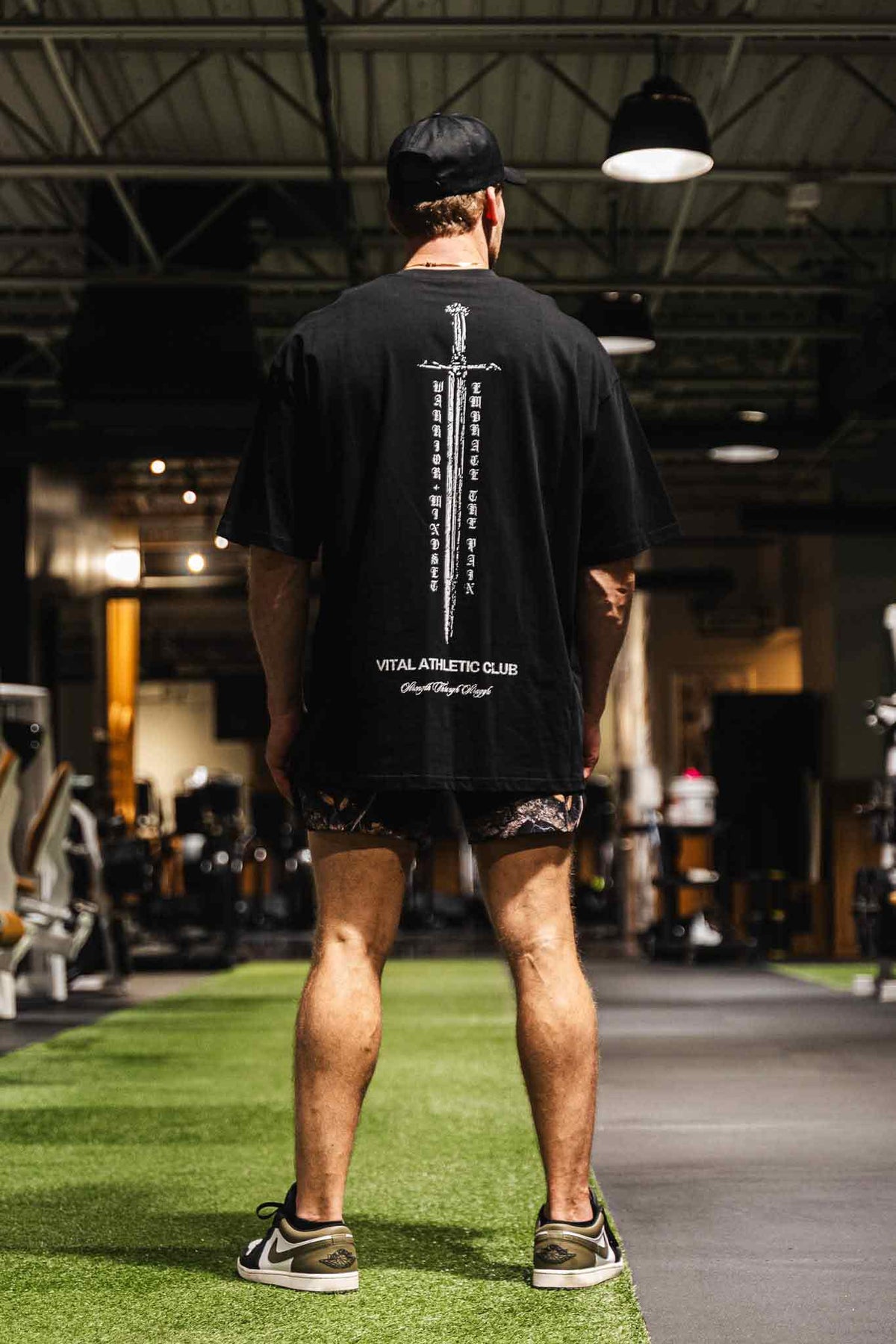 Oversized Pump Cover T-Shirt - Blade T