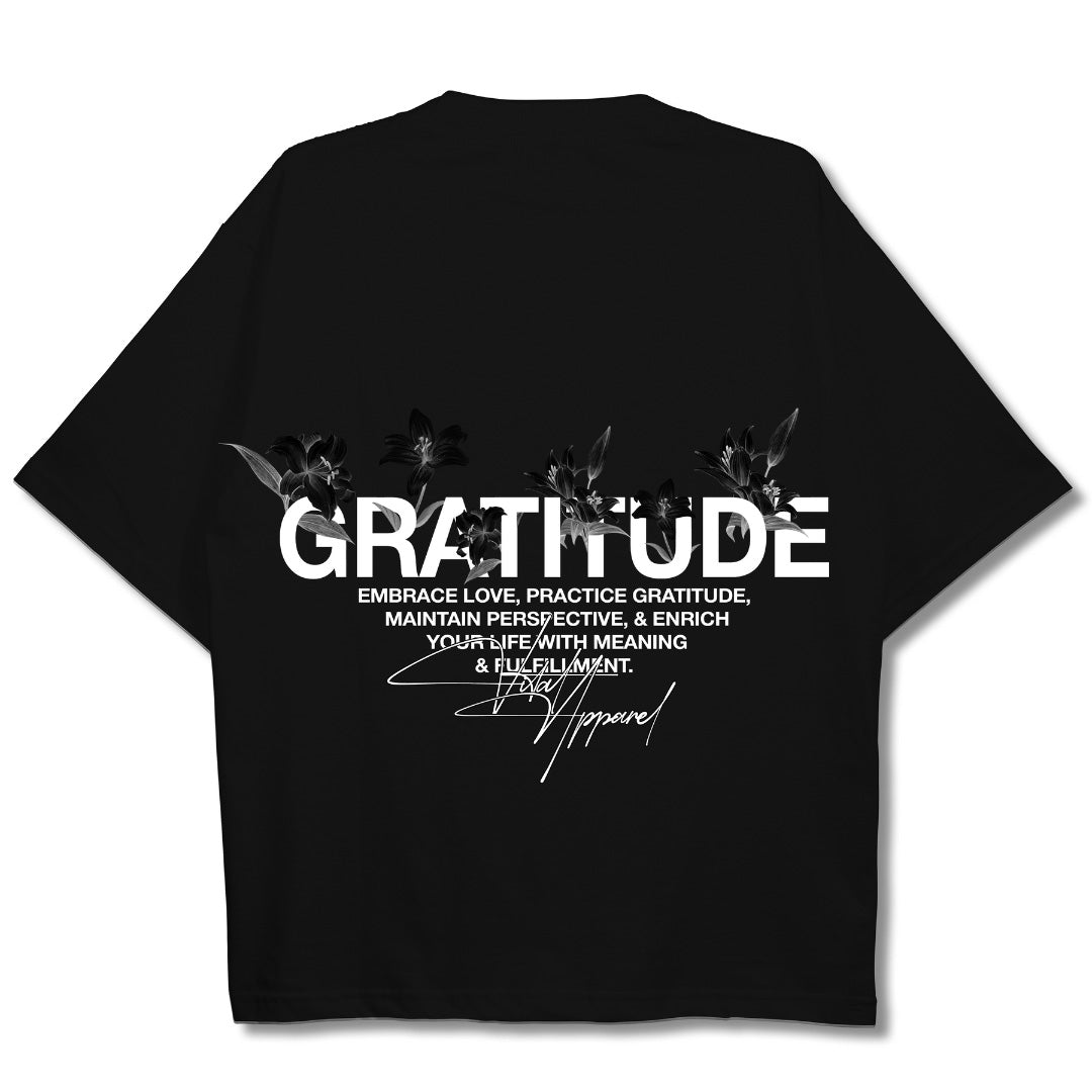 Oversized Pump Cover T-Shirt - Gratitude T Black/White