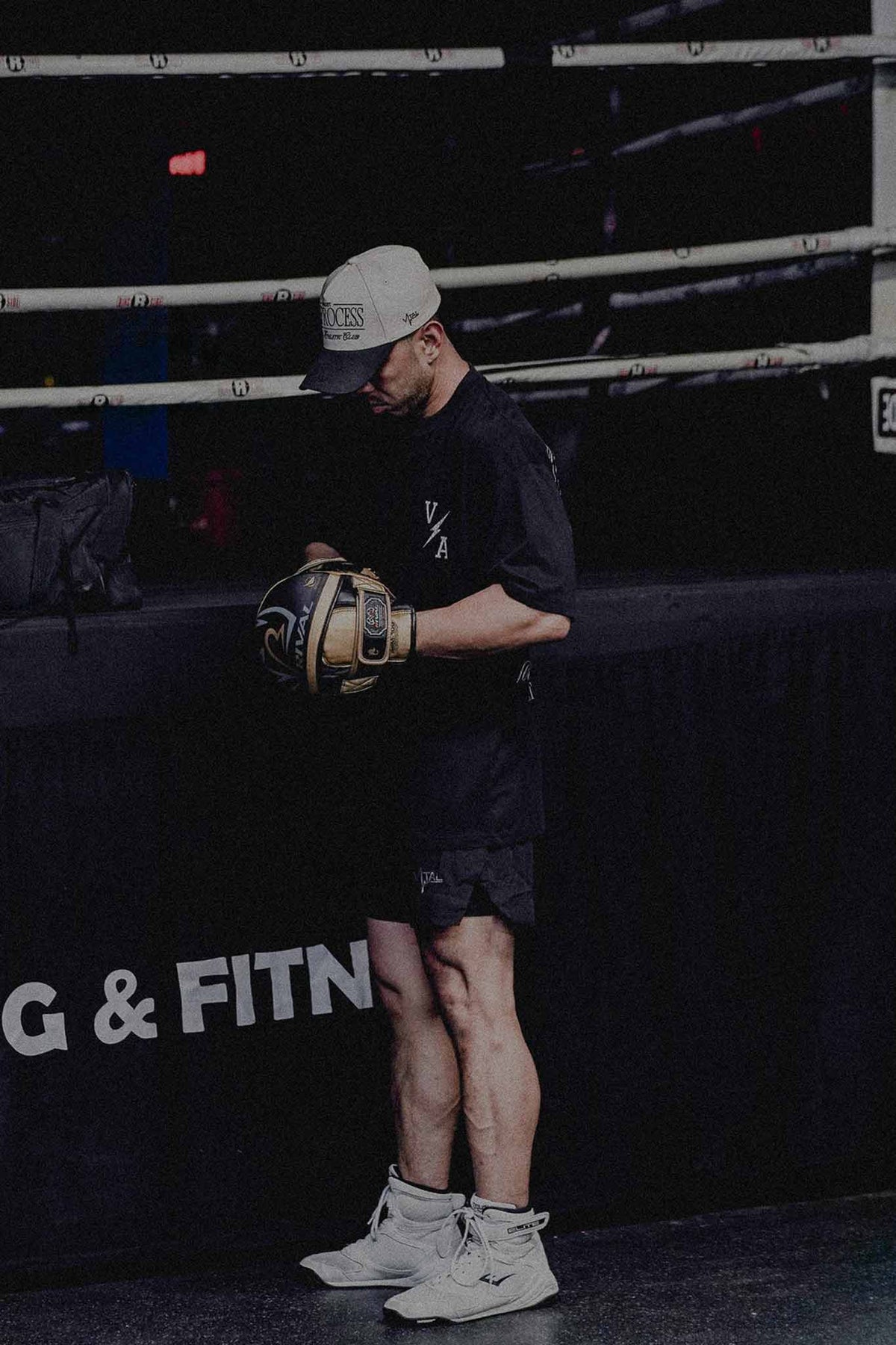Oversized Pump Cover T-Shirt - VFC/World Champ