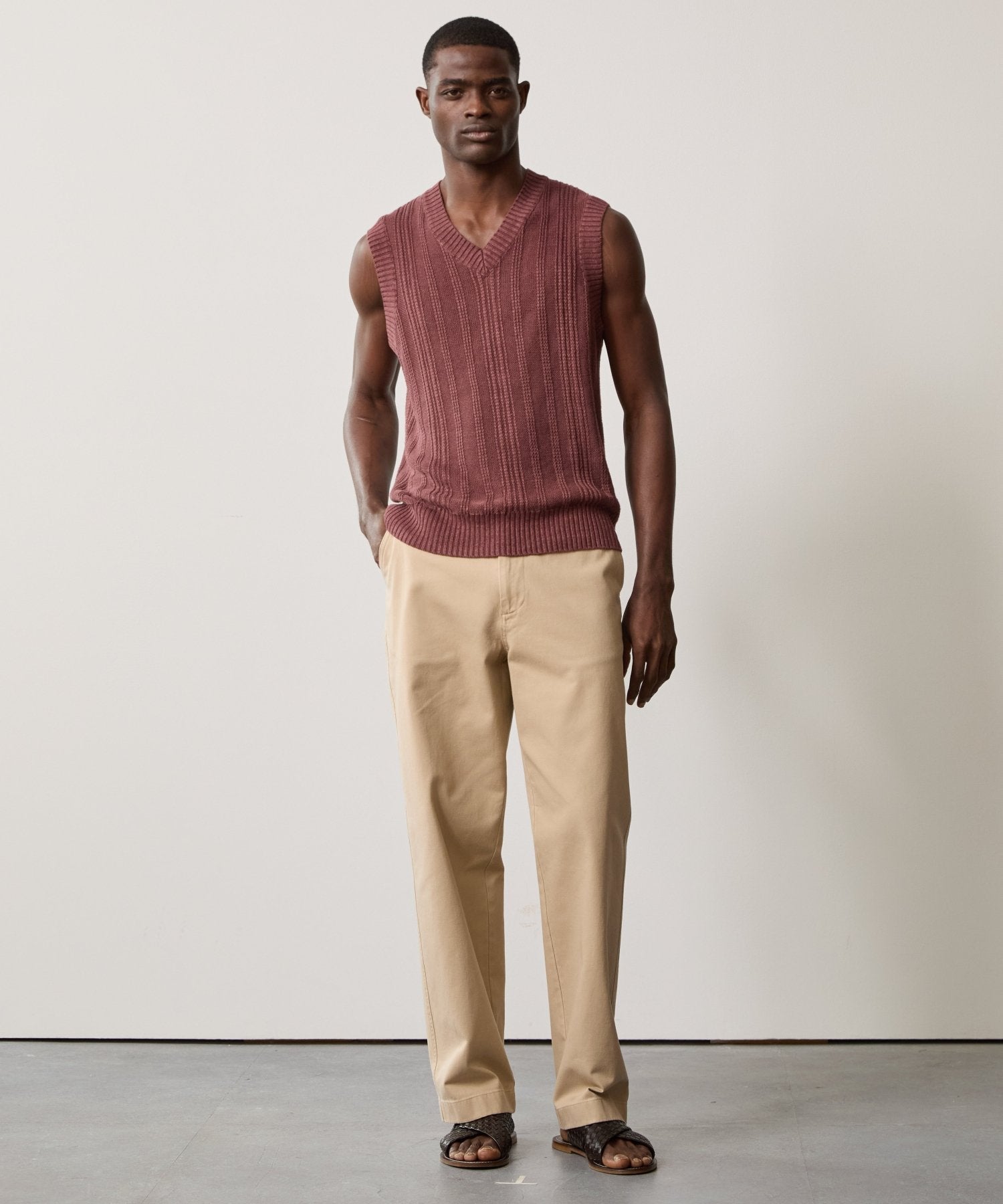 Textured Stitch Vest in Burgundy