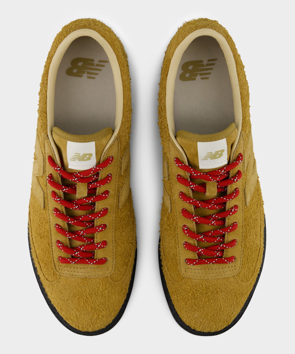 New Balance Gator Run Sneaker