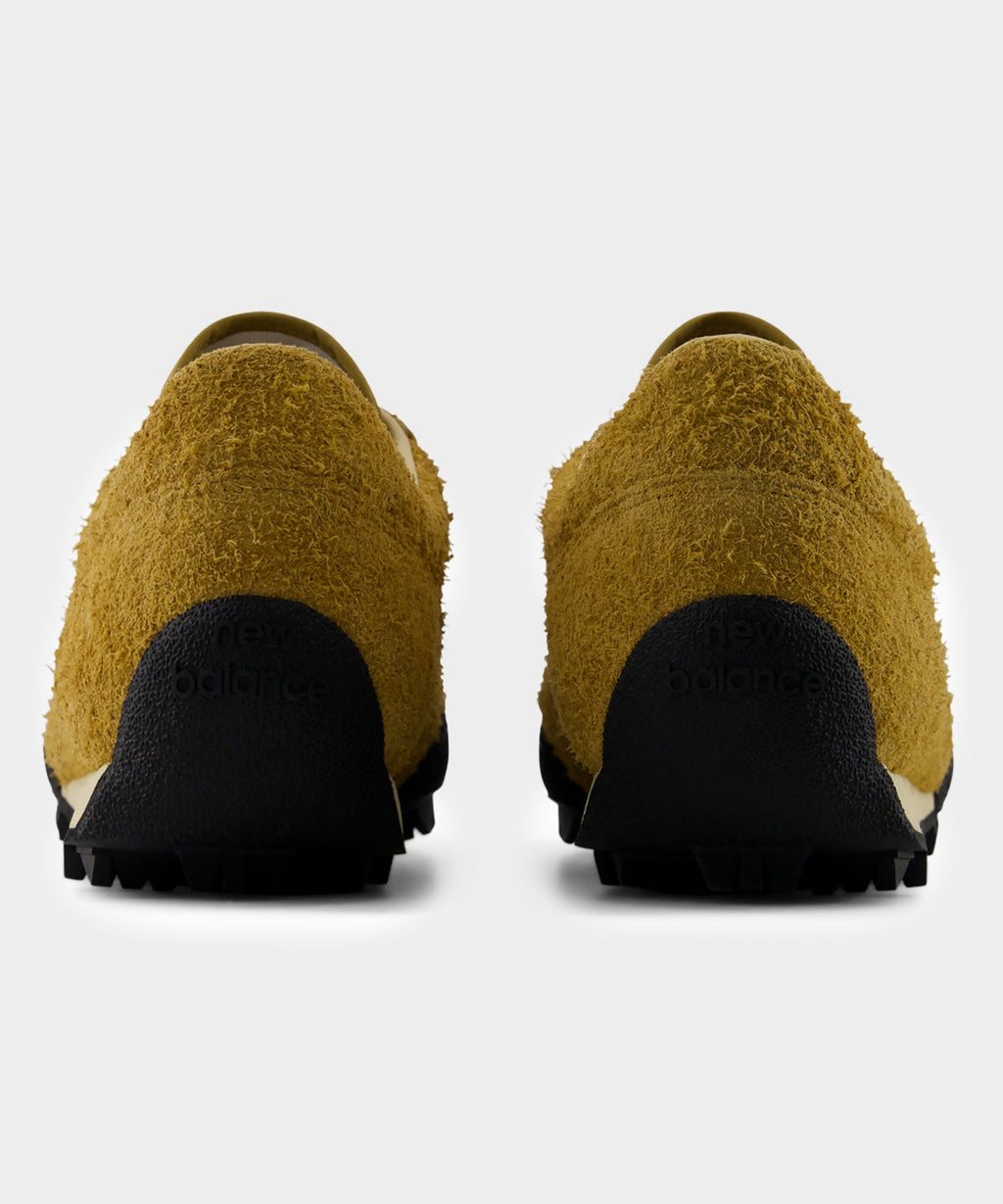 New Balance Gator Run Sneaker