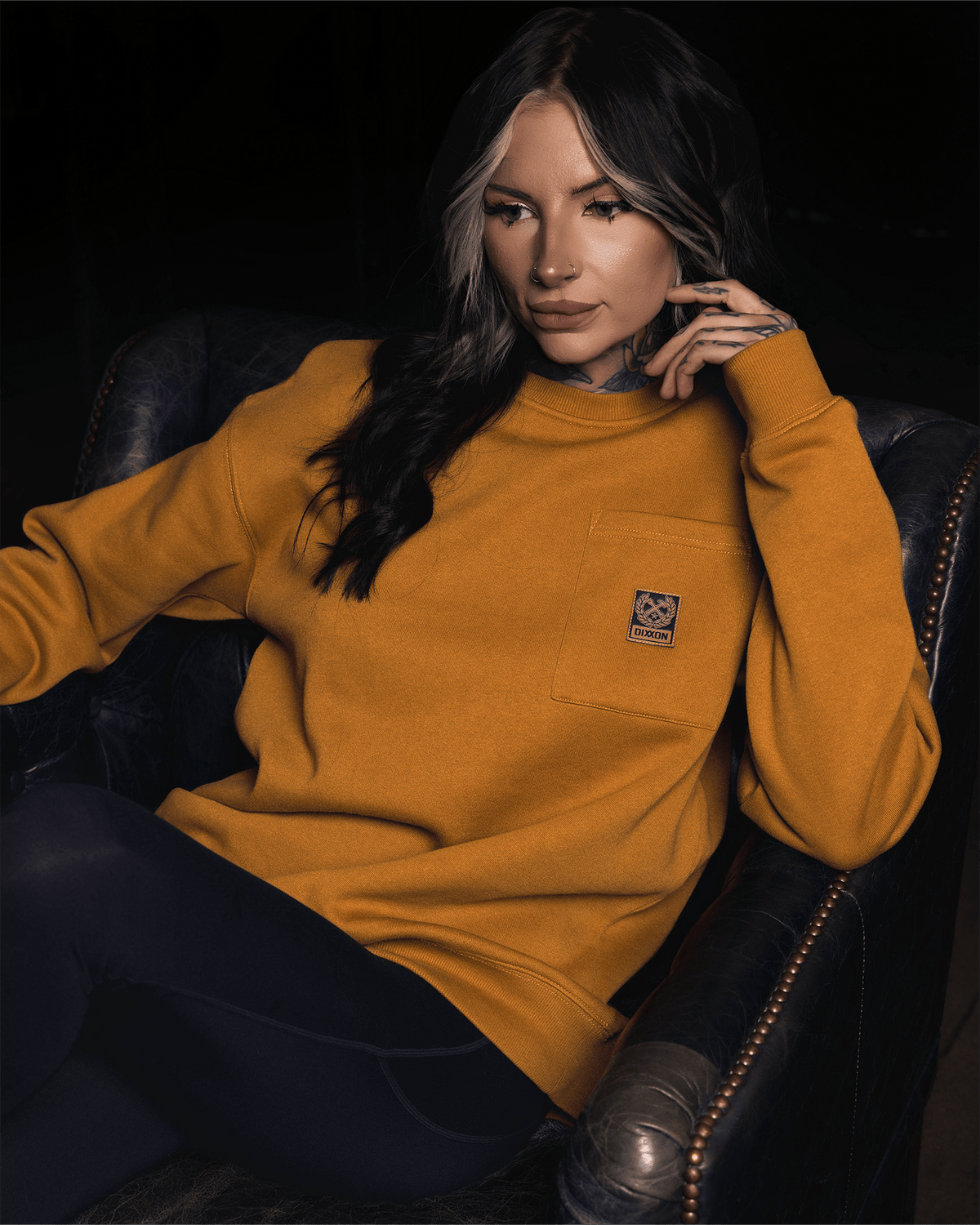 Women's Pocket Crewneck Sweatshirt - Camel